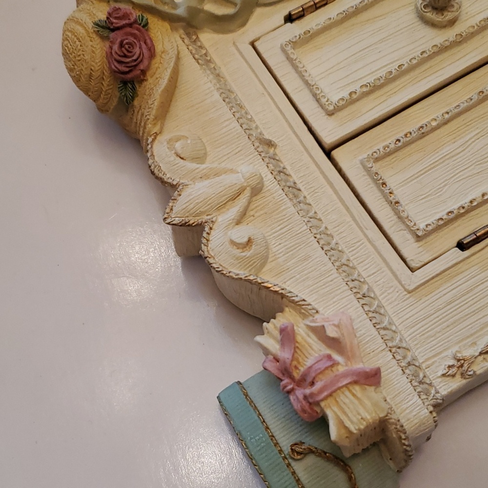 Pretty frame - Picture 4 of 5